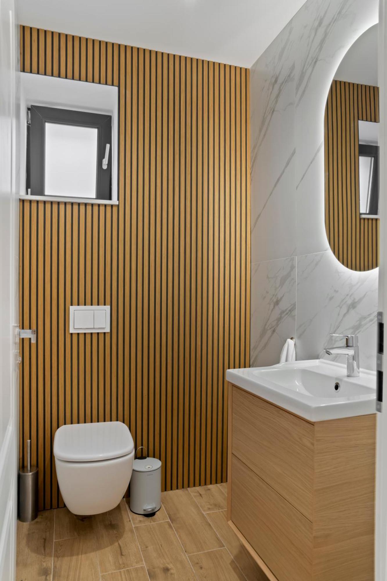 Luxurious Near Therme & Airport Villa *