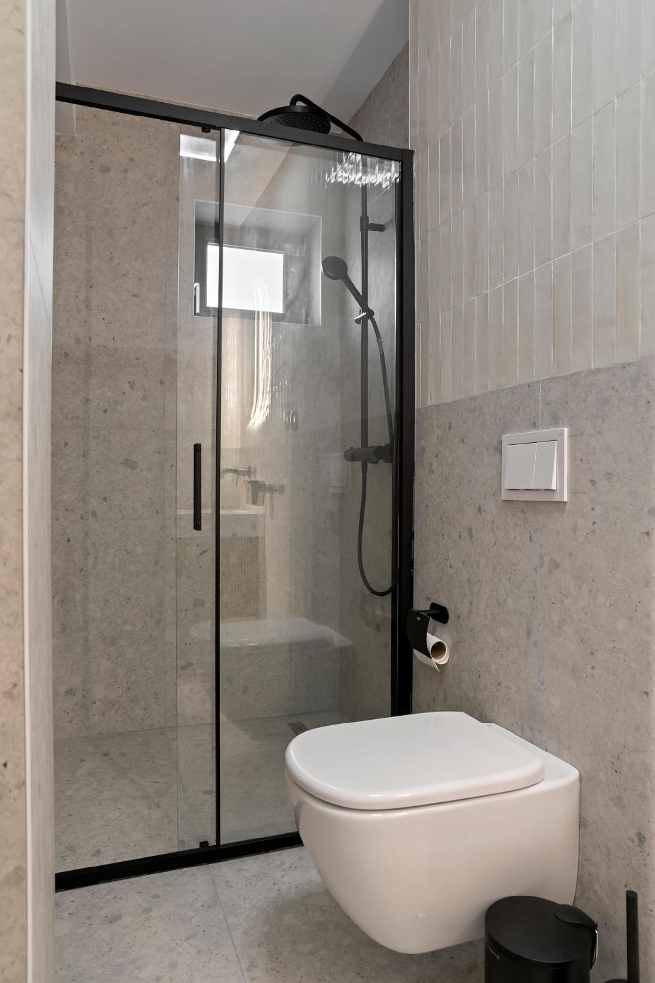 Villa Luxurious Near Therme & Airport *