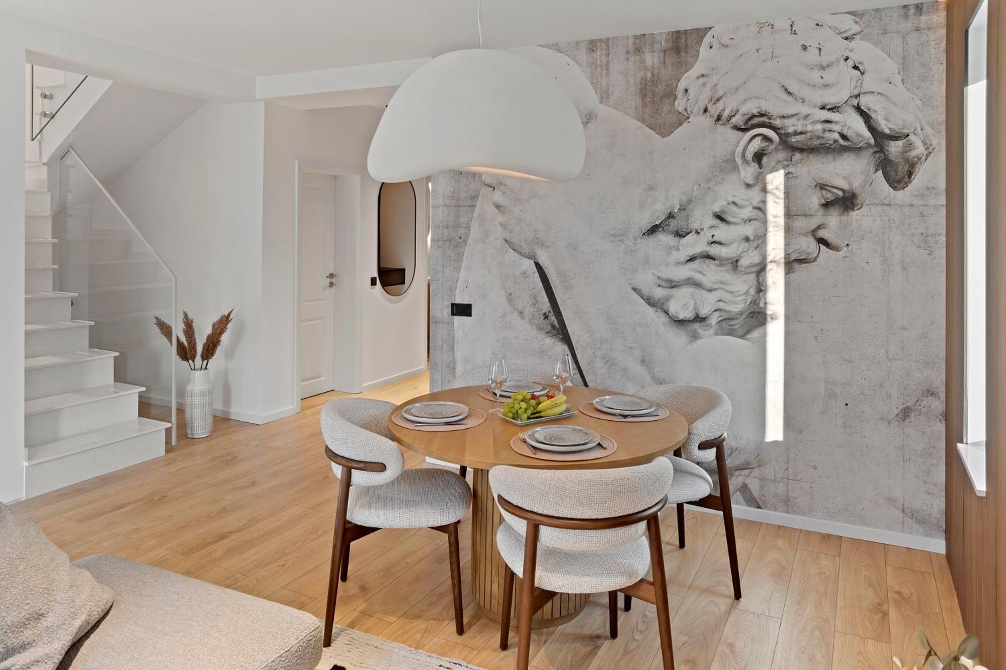 Luxurious Near Therme & Airport *